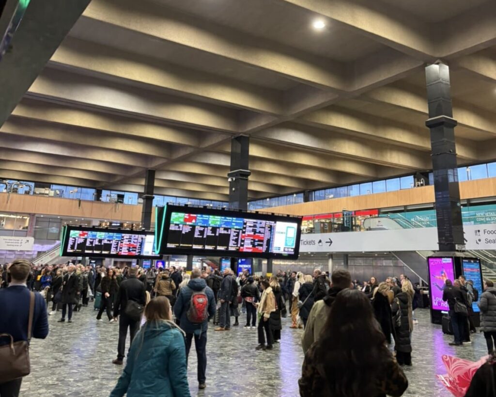 面接に行く前日に到着したLondon Euston駅