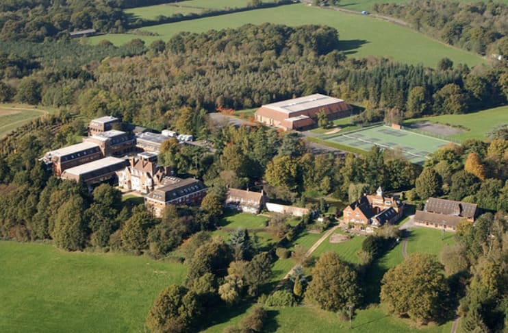 立英の空撮写真　https://www.rikkyo.co.uk/