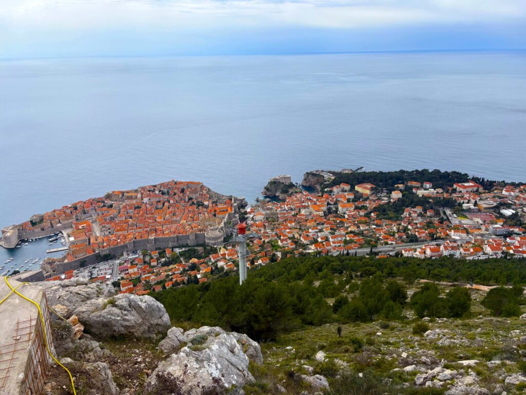 スルジ山からドブロブニクを一望(クロアチア)