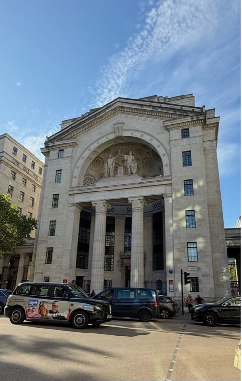 学生証をもらいにキングスカレッジロンドンのキャンパスへ!